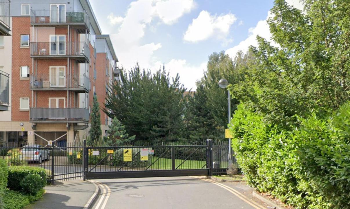 2 Bed Ensuite With Balcony And Free Onsite Secure Parking Манчестер Екстер'єр фото